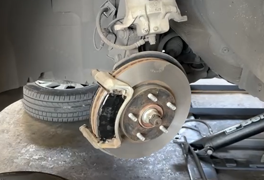 Servicio de frenos para Nissan Sentra