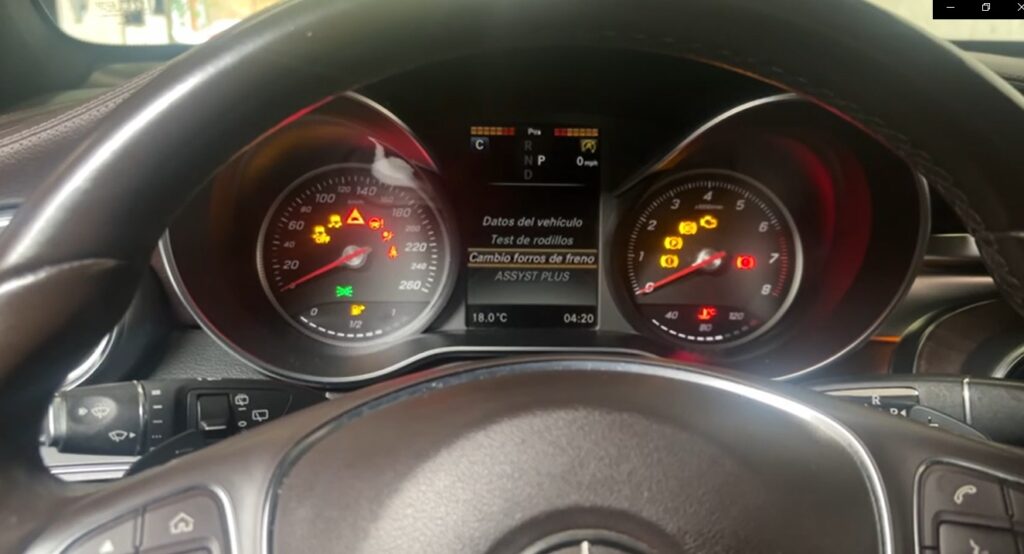 Preparacion de sitema en modo servicio para cambio de balatas y servicio de frenos a Mercedes Benz G300