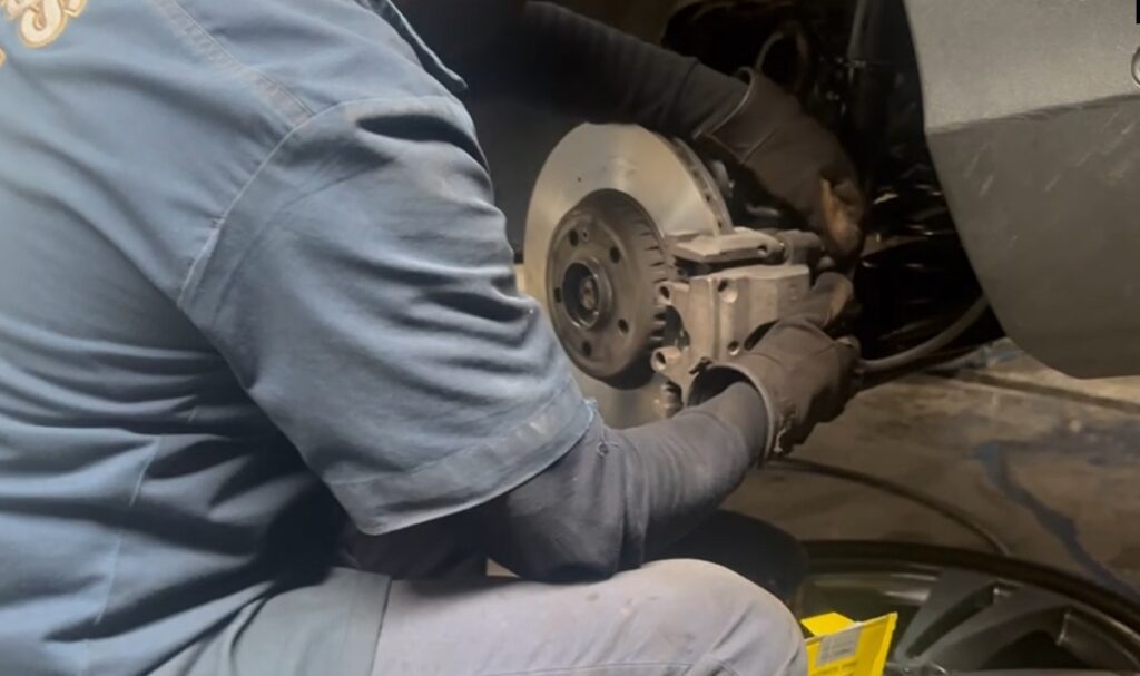 Cambio de balatas Mercedes Benz G300