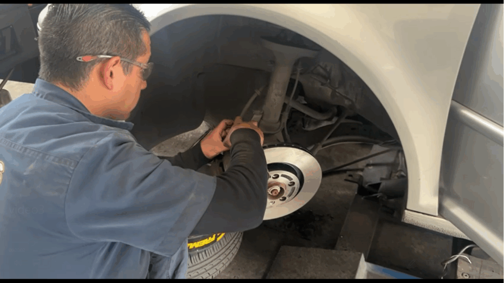 rectificacipon de discos para Volkswagen Golf