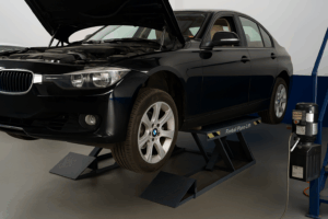 mensaje de frenos en tablero BMW serie 3i