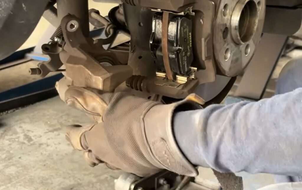 Cambio de balats y rectificacion de discos para Mini Cooper