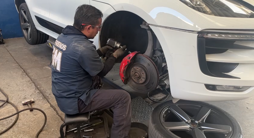 Srcicios de frenos para Porsche